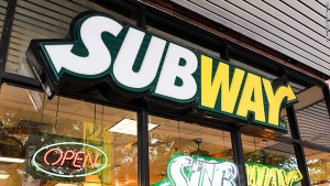 170420142439-subway-storefront-780x439 (1)